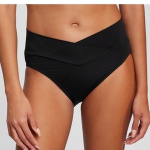 GAP Recycled crossover swim bottom, black size medium